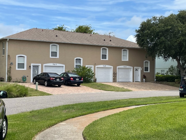 Building Photo - 723 Laurel Bay Cir