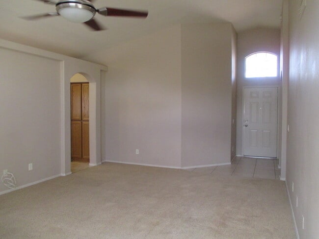Building Photo - Chandler Single Story House - 3 Bedroom | 2 Bath Rental