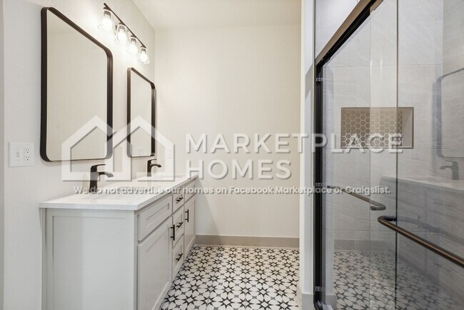 Building Photo - 1000 Clayton Rd