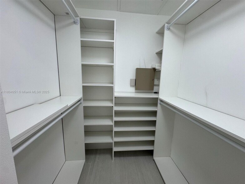 Building Photo - 12721 SW 68th Ter