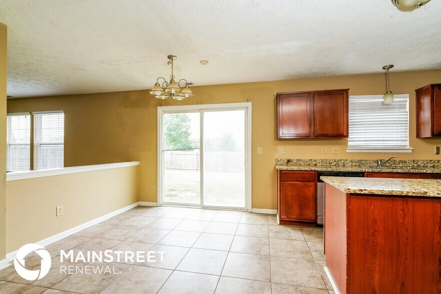 Building Photo - 2146 Rosswood Blvd