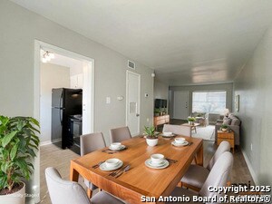 Building Photo - 2802 Lasses Blvd