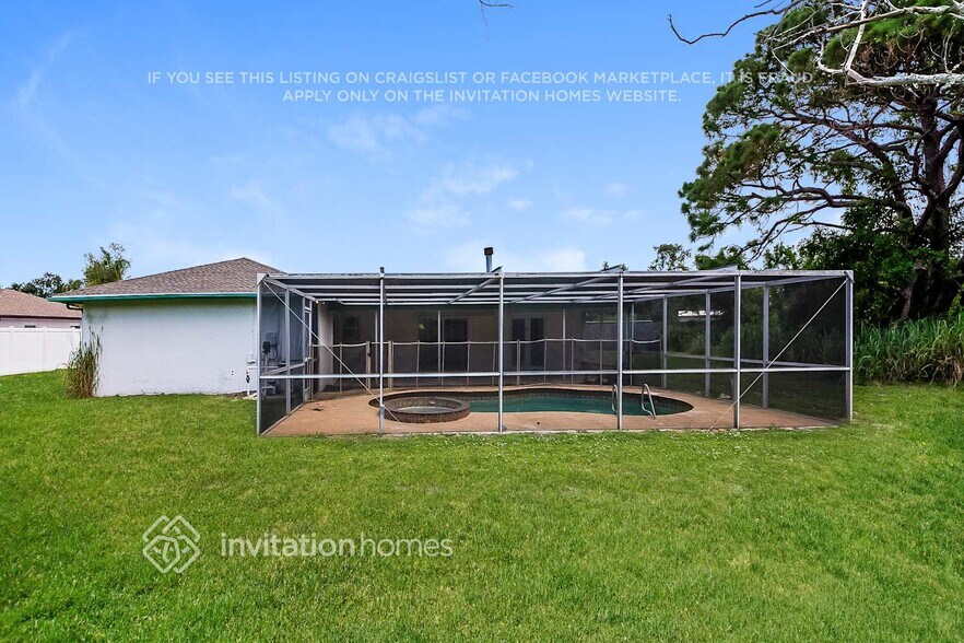 Building Photo - 7325 Claries Dr