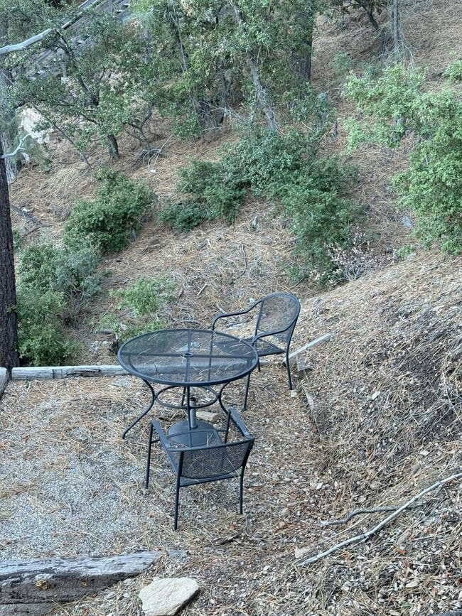 Building Photo - 2-Bed, 1-Bath Mountain Cabin Retreat with ...