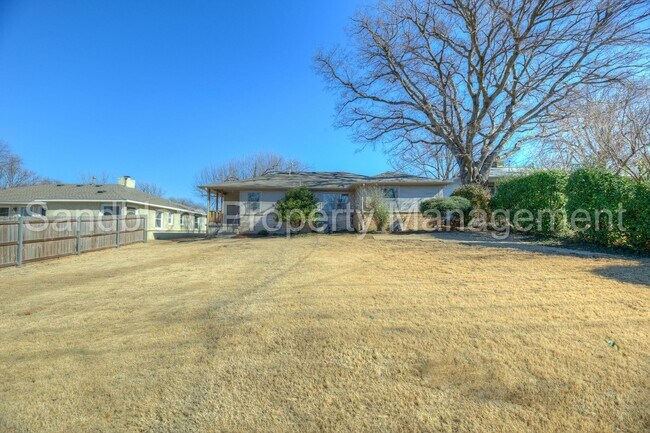 Building Photo - For Lease | Midtown Tulsa | Available Now!
