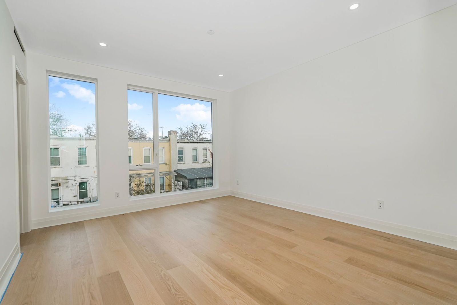 Building Photo - 421 78th St