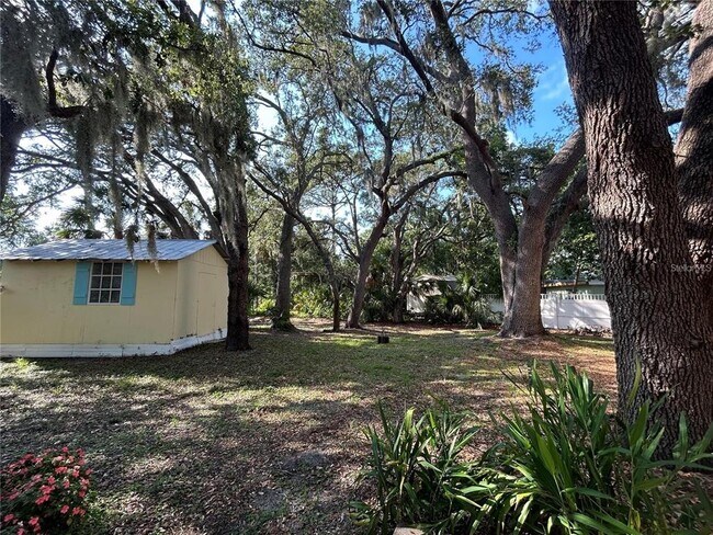 Building Photo - 3646 Radnor Pl