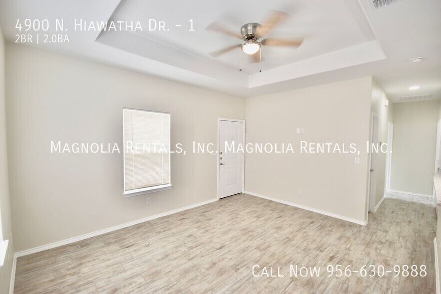 Building Photo - 4900 N Hiawatha Dr