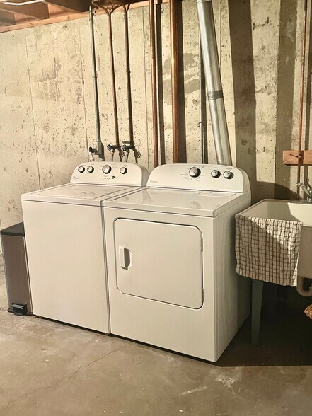 Building Photo - 1304 Luke St