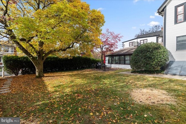 Building Photo - 182 W Court St