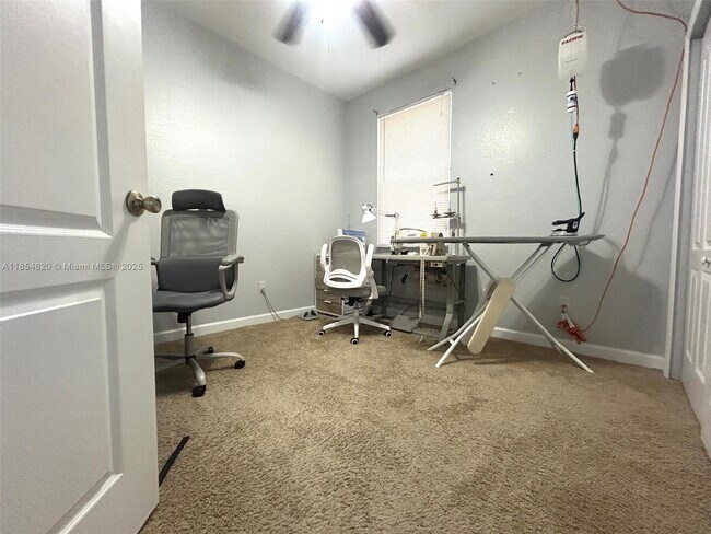 Building Photo - 1104 Shoma Dr