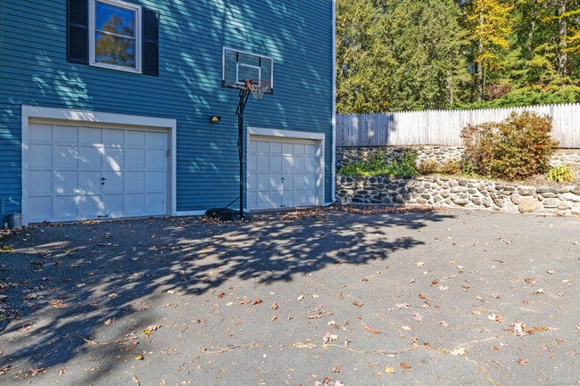 Building Photo - 26 Firetown Rd