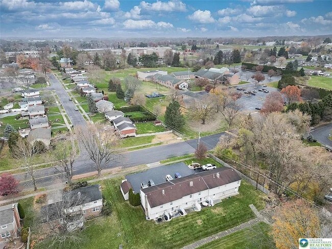 Building Photo - 2080 Johnston Dr