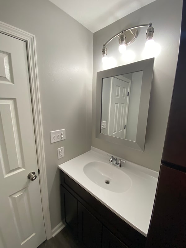 Building Photo - 136 Duplantis St