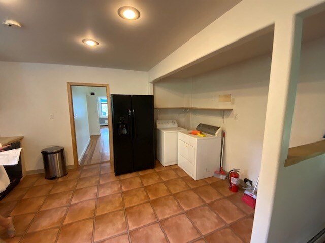 Building Photo - 20968 3rd St