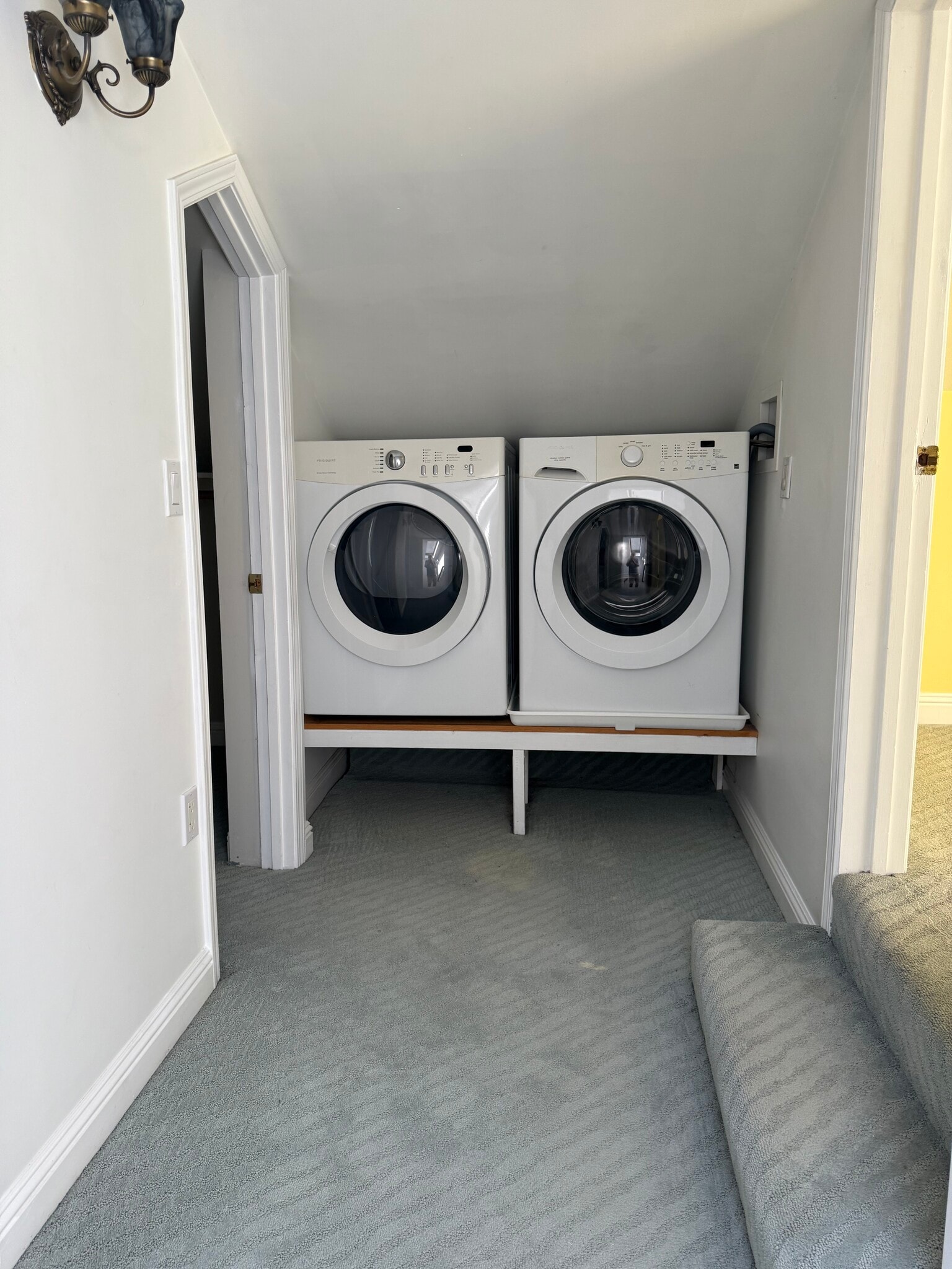 upper hallway + closet - 21744 Almaden Rd