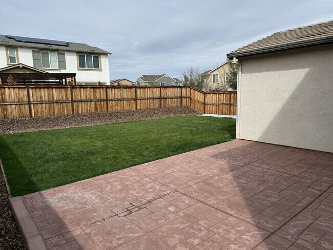Building Photo - Beautiful 4 Bedroom, 3 Bath Home with Solar in Highly Desired Tracy Hills Community