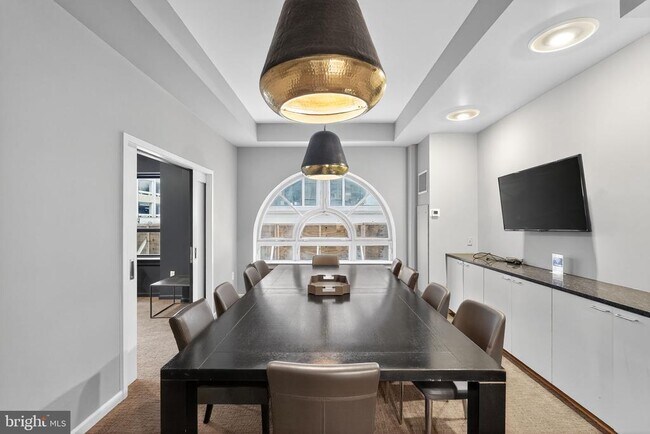 Building Photo - 1425 Locust St