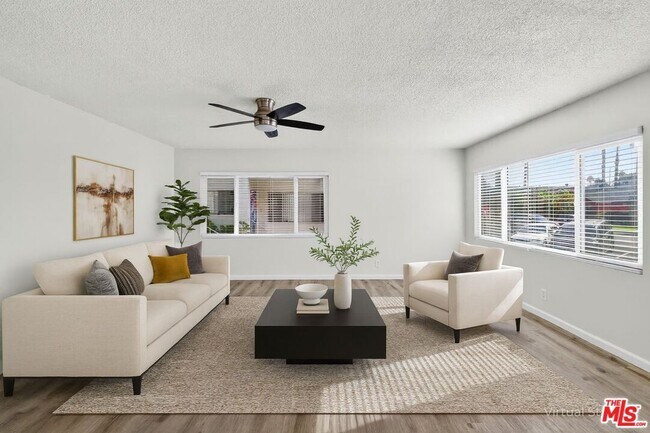 Building Photo - 425 W Regent St