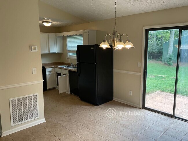 Building Photo - 152 Apple Valley Dr