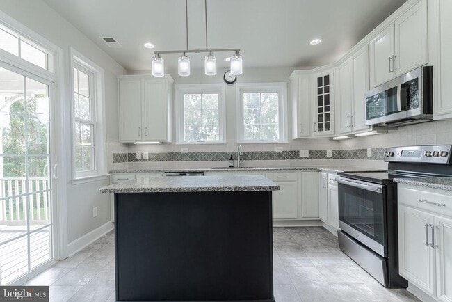 Building Photo - 13921 Gullane Dr