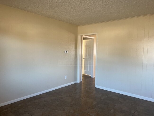 Building Photo - 1202 Kathey Dr