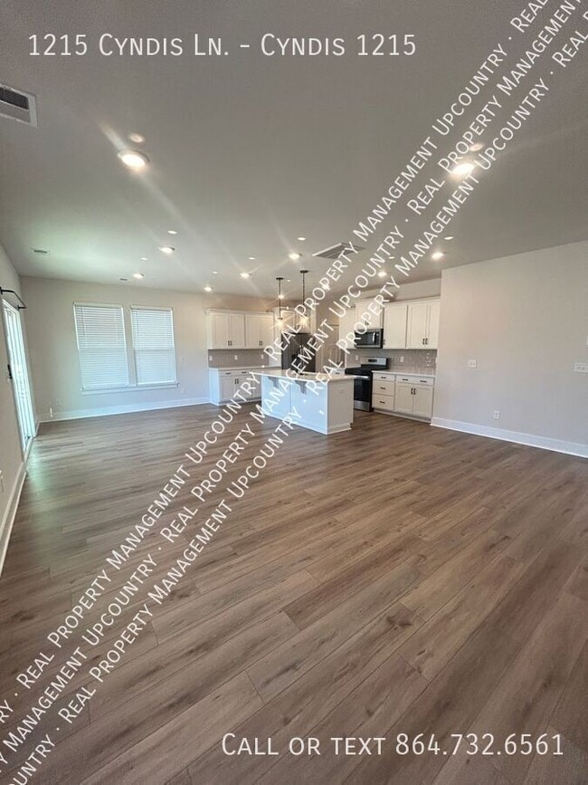 Building Photo - 1215 Cyndis Ln