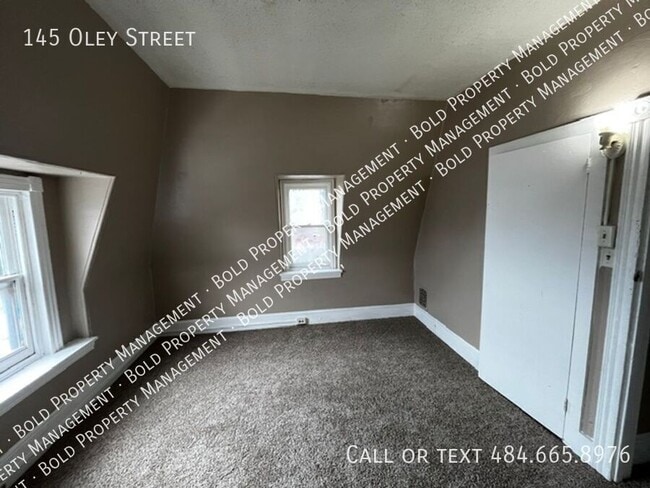 Building Photo - 145 Oley St