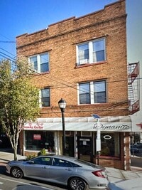 Building Photo - 500 New York Ave