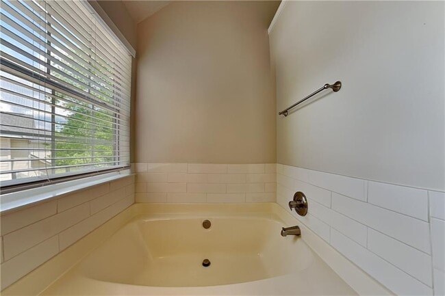 Building Photo - 4567 Eon Ct SW