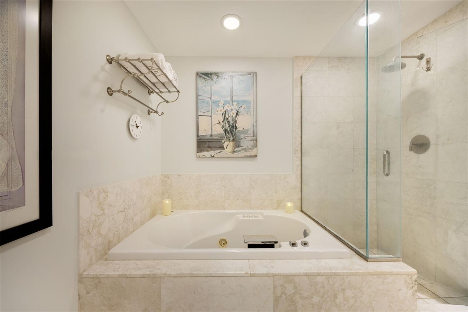 Building Photo - 1331 Brickell Bay Dr