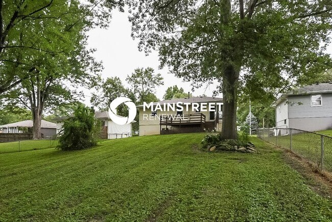 Building Photo - 3 Bedroom Pet-Friendly Home in Kansas City...