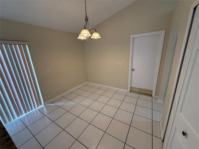 Building Photo - 8101 Golden Chickasaw Cir