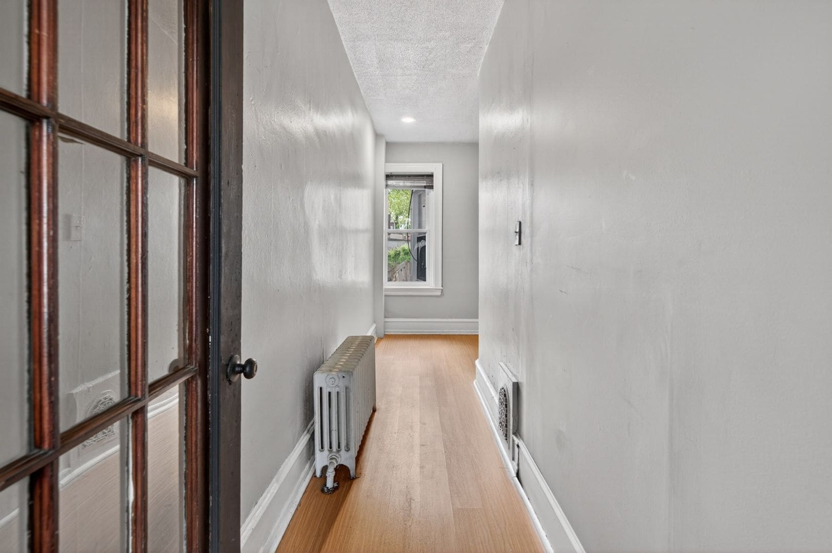 Building Photo - 864 E Chelten Ave