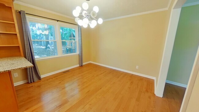 Building Photo - 3314 Jura Dr