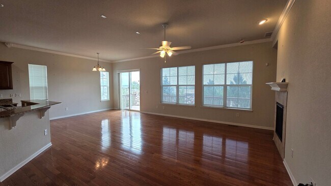 Building Photo - 4 Bedroom 3 Bath Plus Study/Office - Amazing Views! 55+ Only