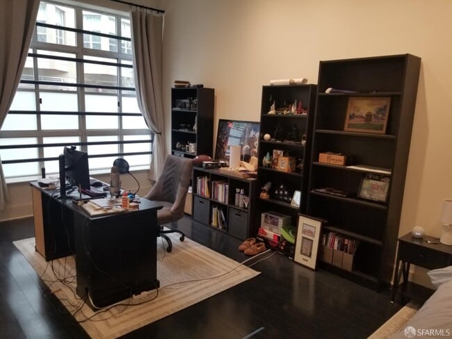 Building Photo - 74 Brady St