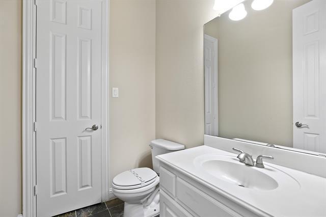 Building Photo - 5812 La Vista Dr