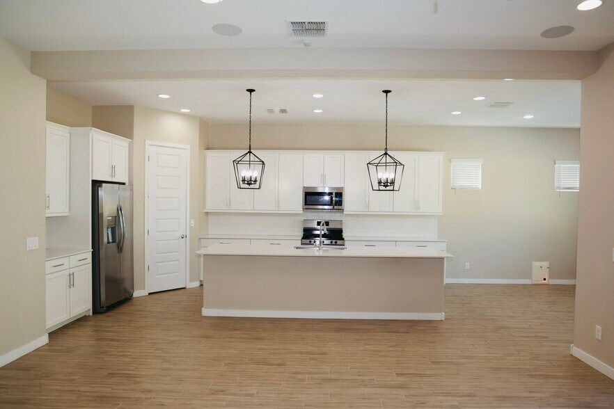 Building Photo - 21352 E Domingo Rd