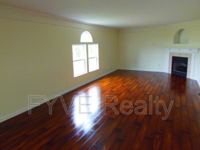 Building Photo - 3095 Blacksmith Ct