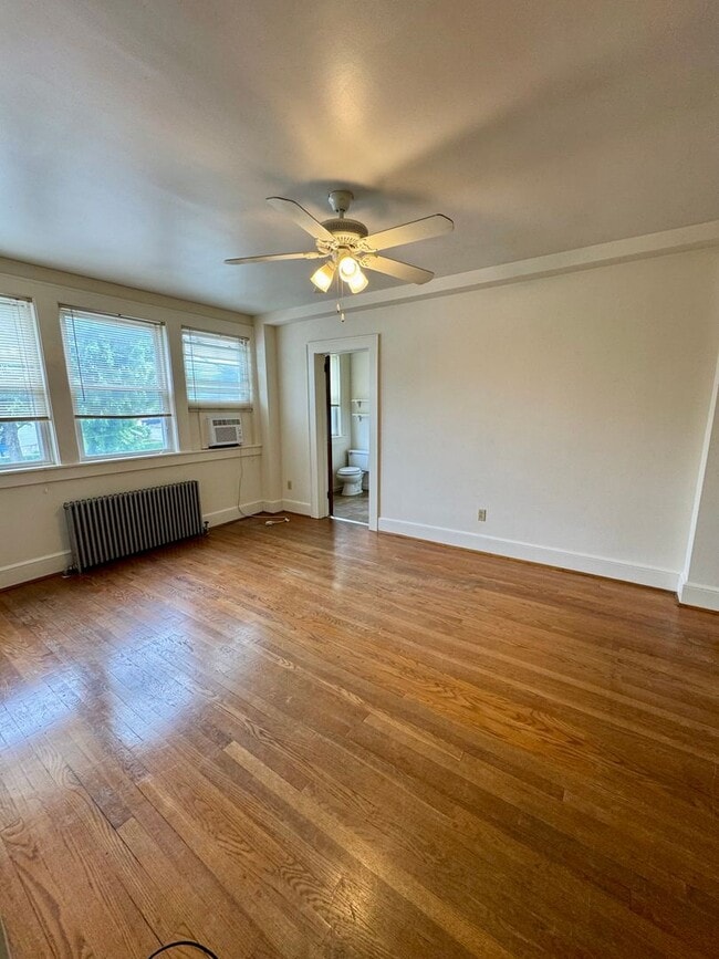 Building Photo - Apartment for Rent