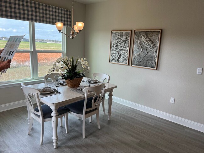 Building Photo - AVAILABLE IN NOVEMBER - Don't miss this op...