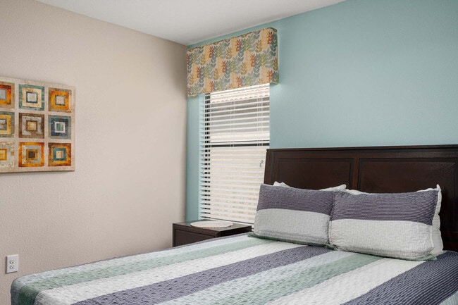 Building Photo - 1479 Moon Valley Dr