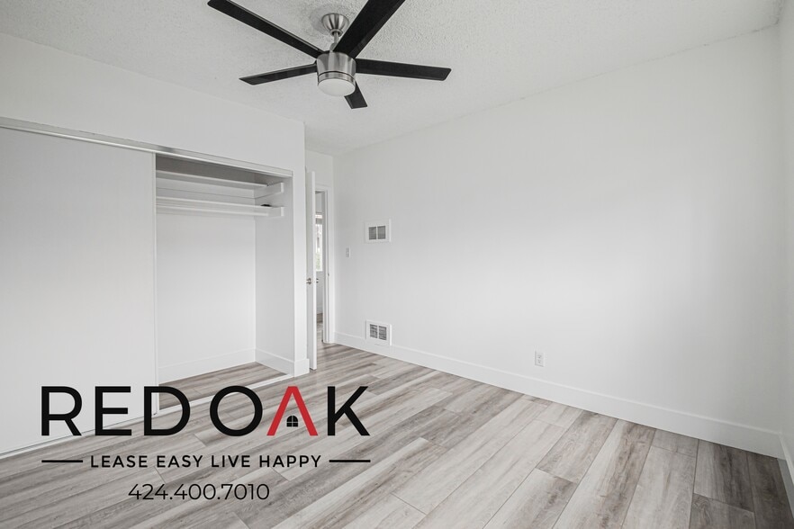 Building Photo - 630 N Cerritos Ave