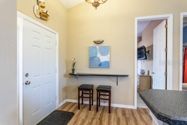 Building Photo - 497 Grandview Ave