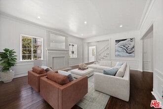 Building Photo - 148 S Camden Dr