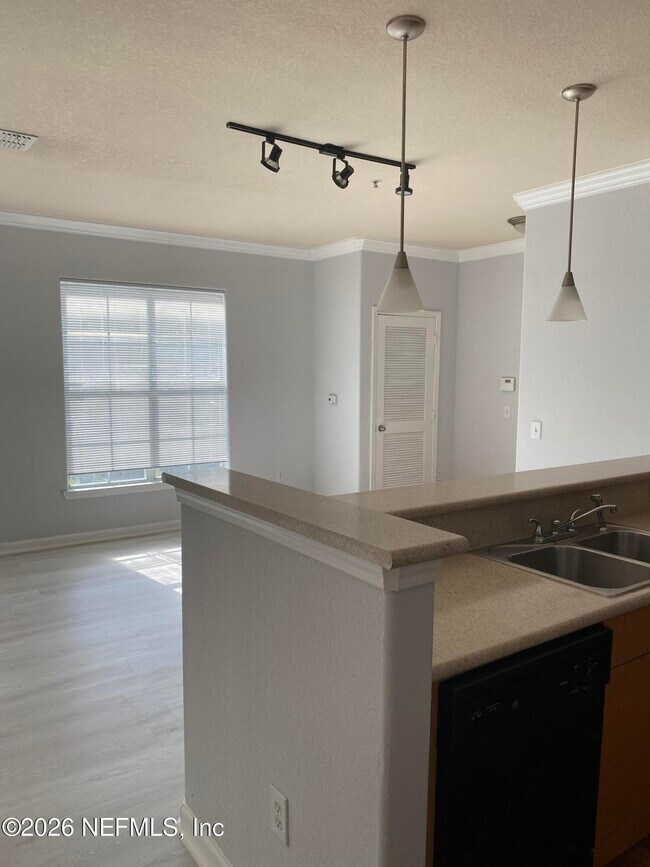 Building Photo - 8290 Gate Pkwy W