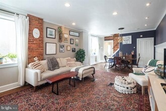 Building Photo - 229 Benezet St