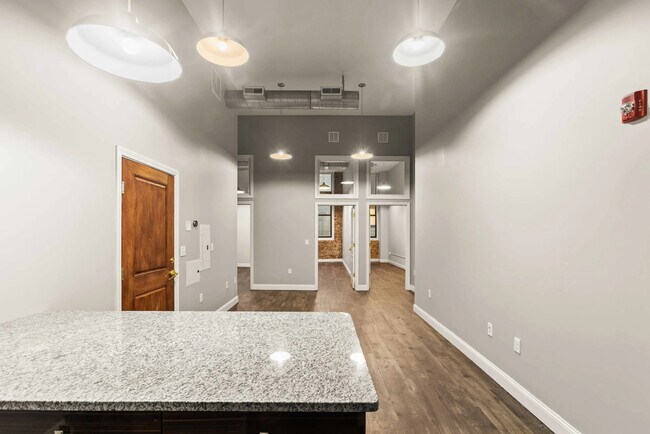 Building Photo - 40 Winter St