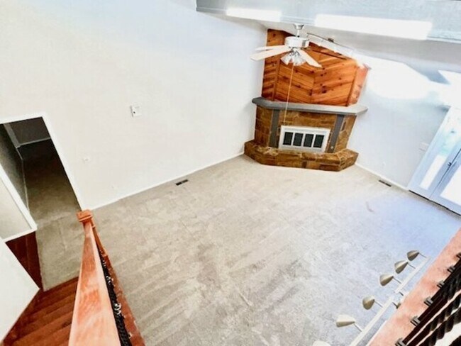 Building Photo - 6809 S 29th W Ave